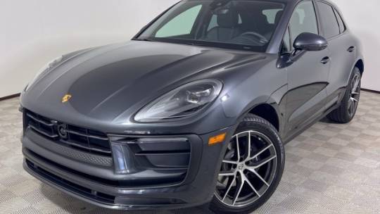 2025 Porsche Macan Standard — SUV — 870 mi — Naples, FL
