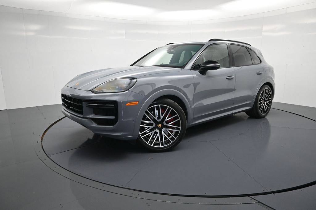 2024 Porsche Cayenne Turbo E-Hybrid