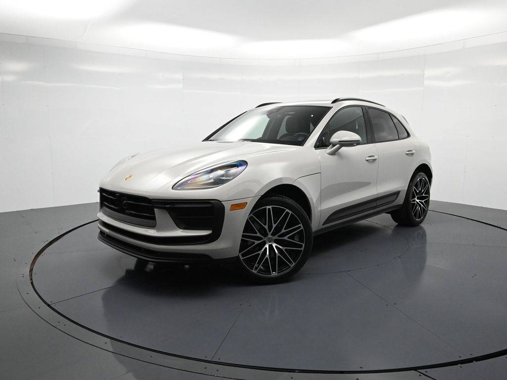 2025 Porsche Macan Macan — SUV — 2,449 mi — Naples, FL