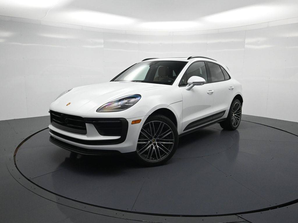 2025 Porsche Macan Standard — SUV — 3,553 mi — Naples, FL