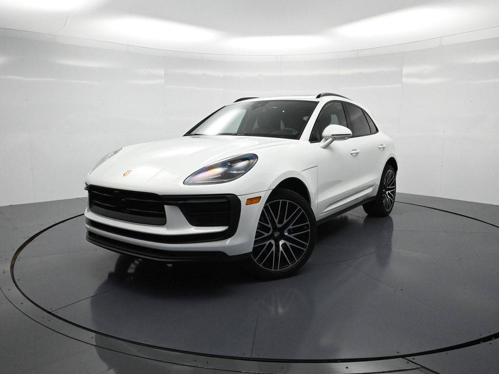 2025 Porsche Macan Macan — SUV — 2,528 mi — Naples, FL