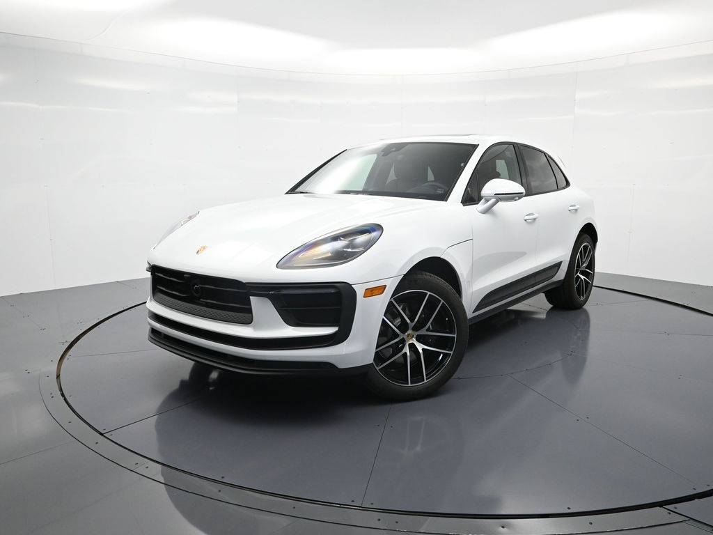 2025 Porsche Macan Macan — SUV — 3,144 mi — Naples, FL
