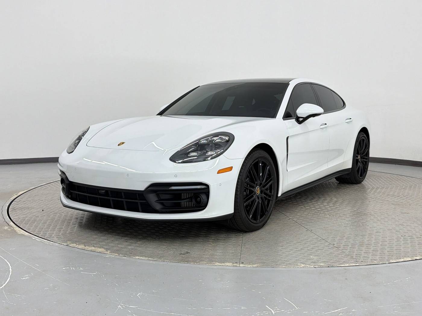2023 Porsche Panamera Platinum Edition