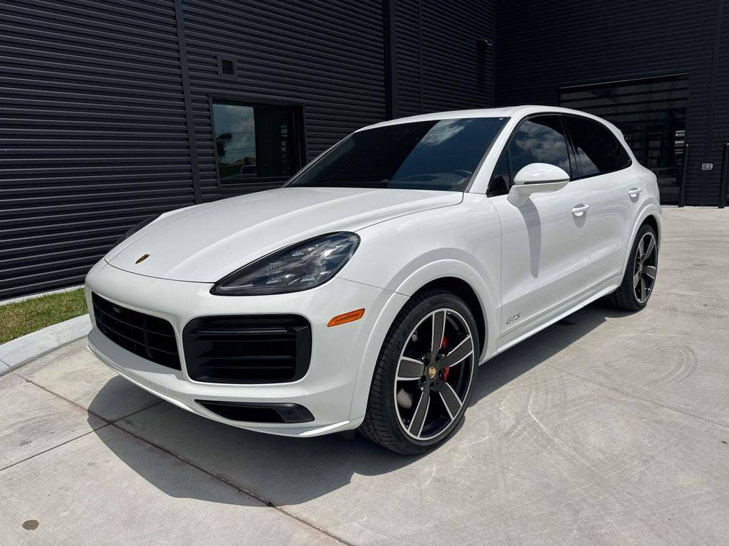 2023 Porsche Cayenne GTS