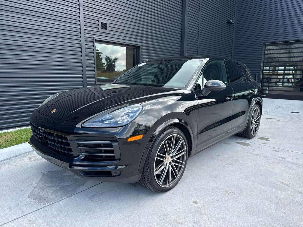 2023 Porsche Cayenne S Platinum Edition