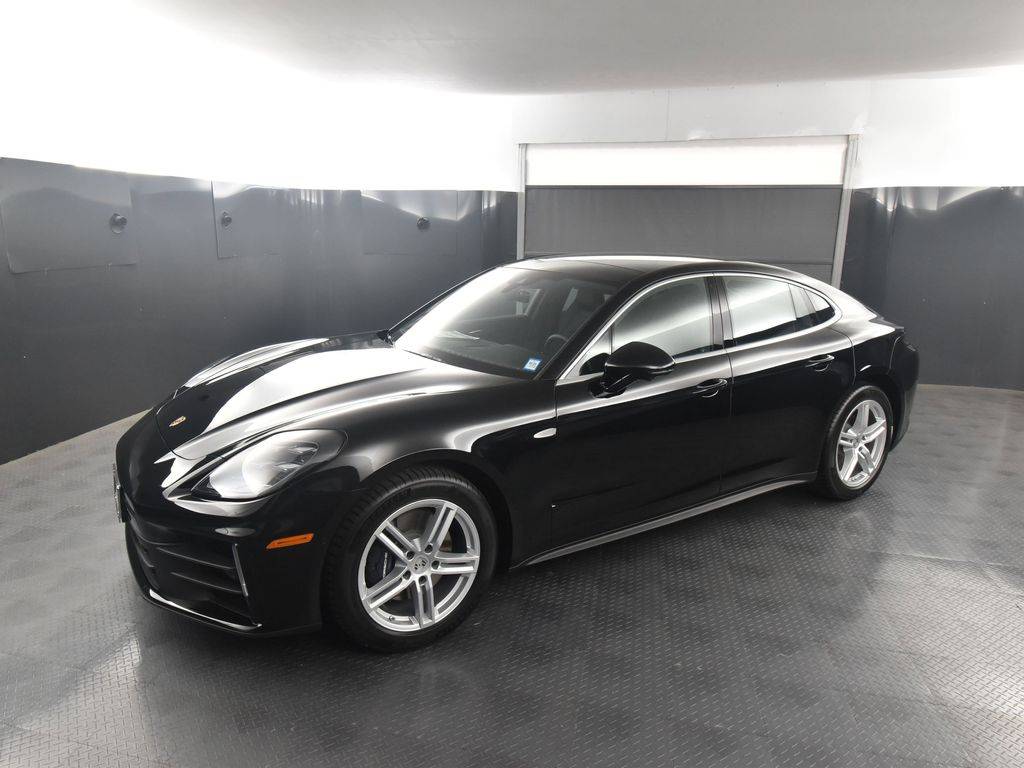 2024 Porsche Panamera 4 — Hatchback — 500 mi — Rochester, NY