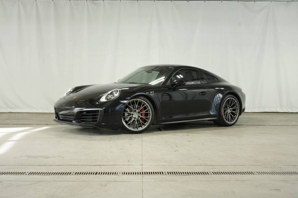 2017 Porsche 911 Carrera 4S