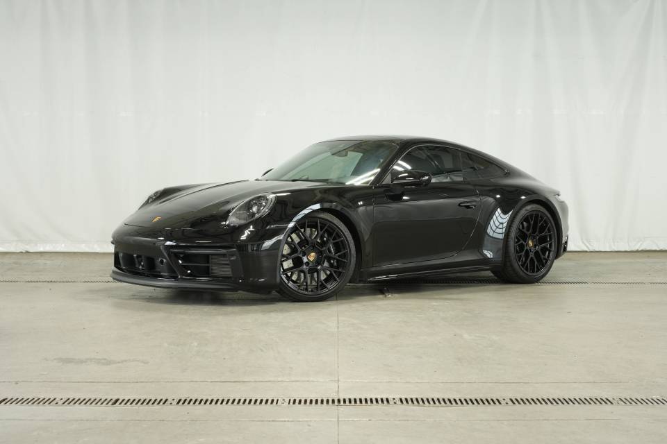 2023 Porsche 911 Carrera S — Coupe — 3,082 mi — Salt Lake City, UT