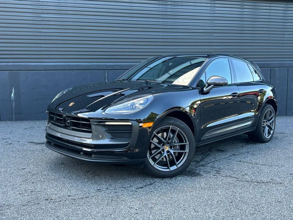 2025 Porsche Macan T — SUV — 6,916 mi — Newtown Square, PA