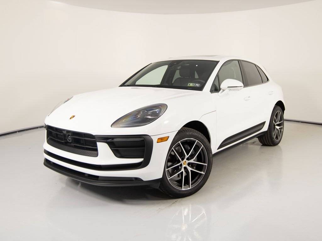 2025 Porsche Macan Standard — SUV — 5,247 mi — Newtown Square, PA