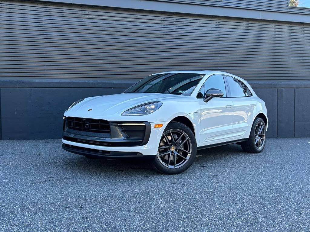 2025 Porsche Macan T — SUV — 7,388 mi — Newtown Square, PA