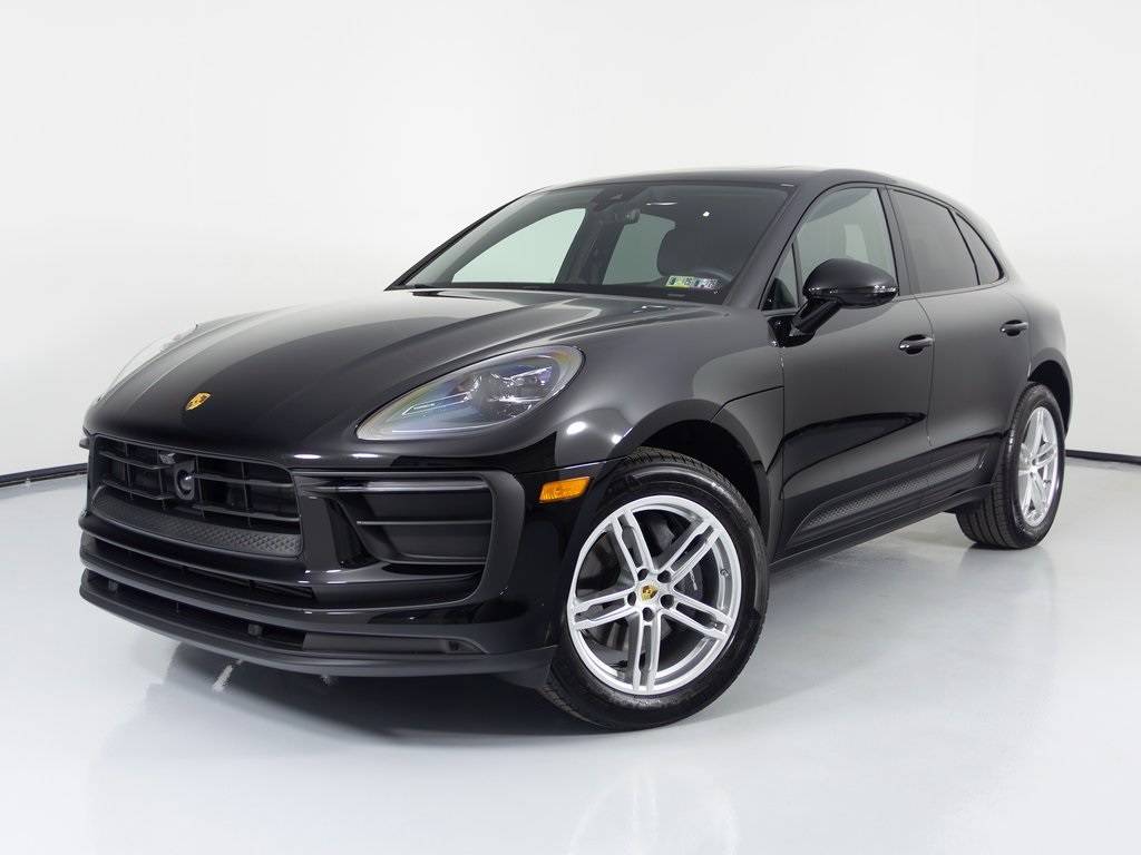 2025 Porsche Macan Standard — SUV — 5,668 mi — Newtown Square, PA