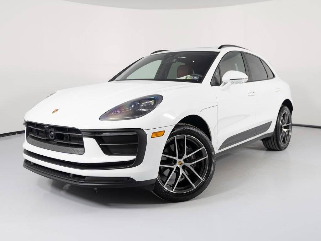 2025 Porsche Macan Standard — SUV — 6,566 mi — Newtown Square, PA