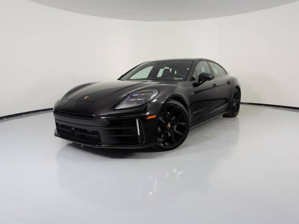 2025 Porsche Panamera 4 — Hatchback — 8,432 mi — Newtown Square, PA