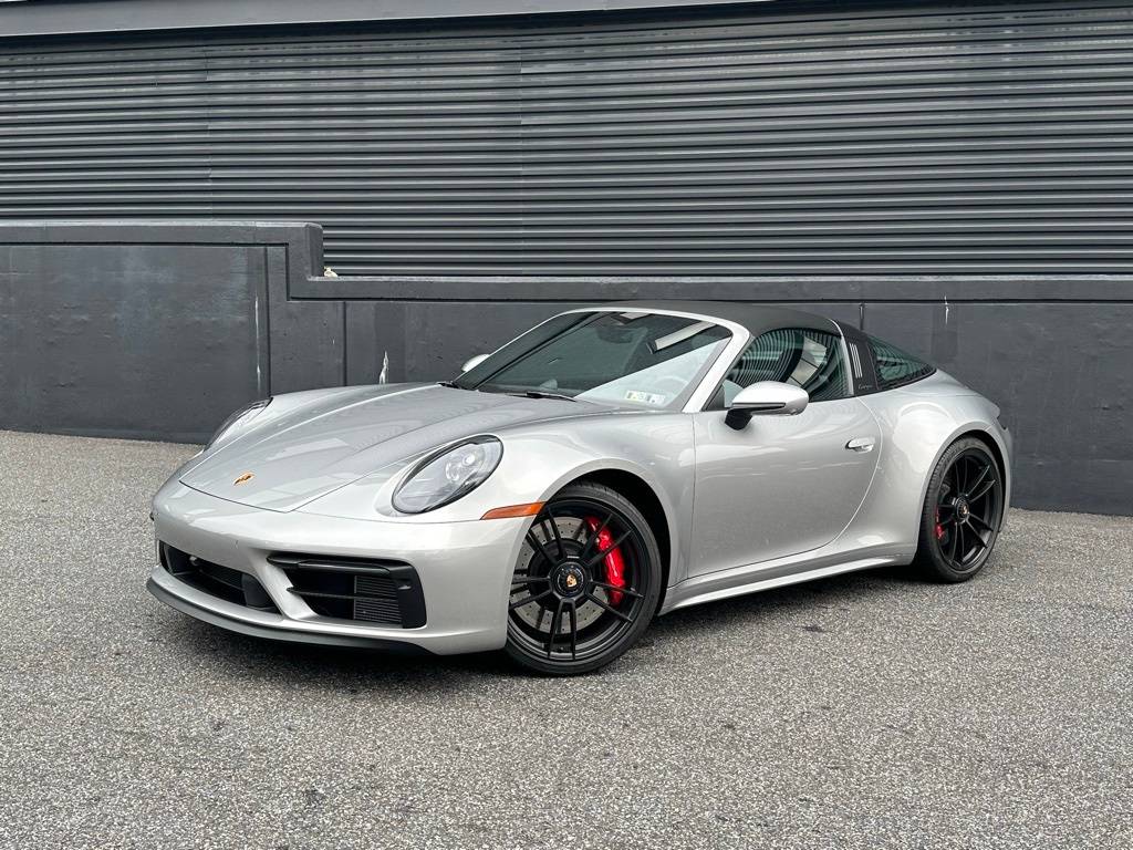 2022 Porsche 911 Targa 4 GTS — Coupe — 1,075 mi — Newtown Square, PA