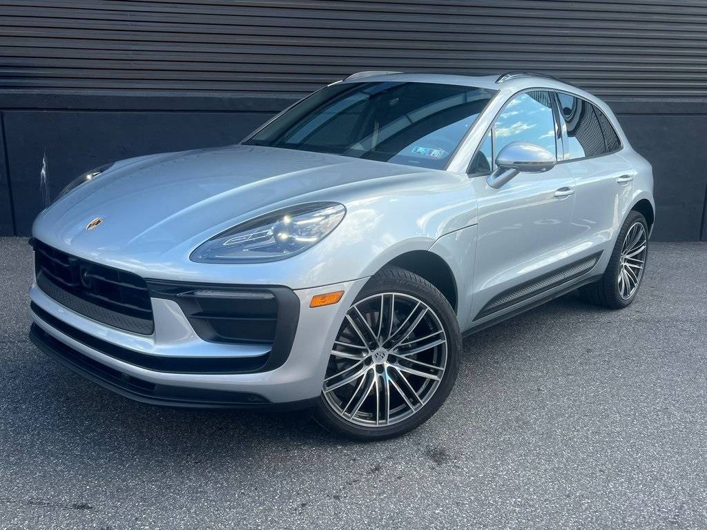 2024 Porsche Macan Standard — SUV — 5,828 mi — Newtown Square, PA