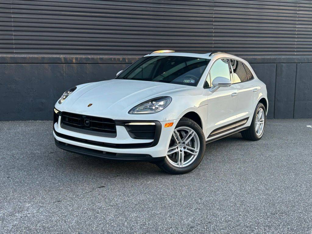 2025 Porsche Macan Macan — SUV — 5,936 mi — Newtown Square, PA