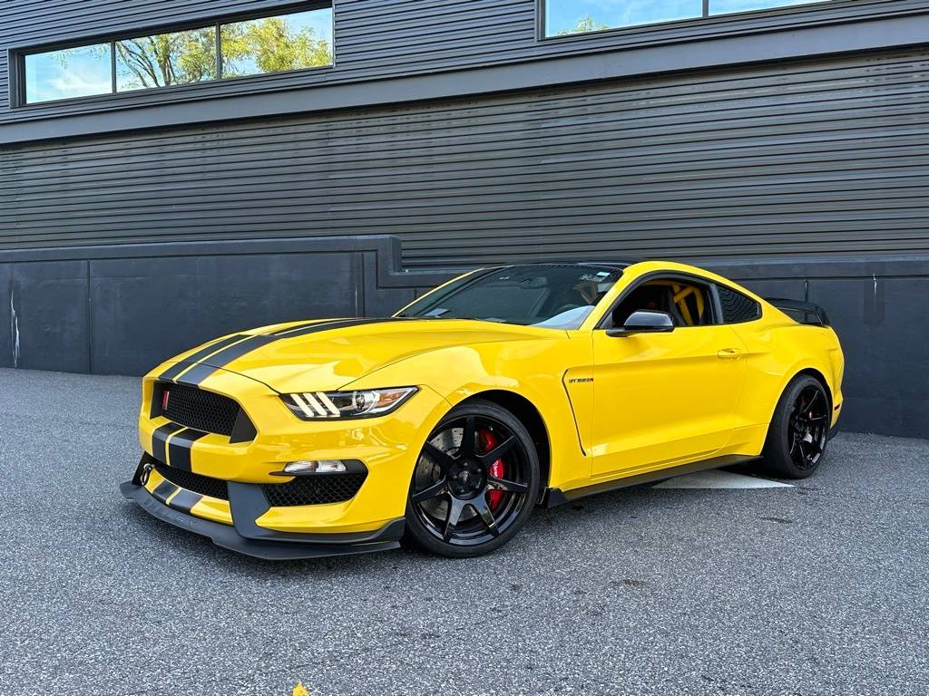 2016 Ford Mustang Shelby GT350R — Coupe — 8,355 mi — Newtown Square, PA