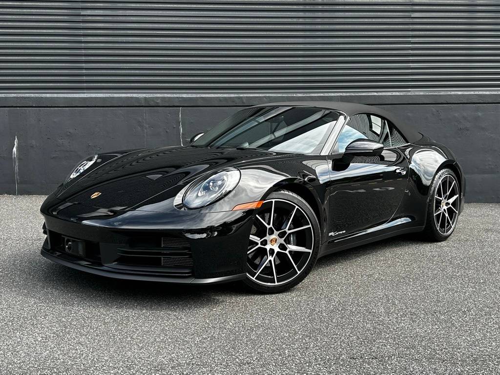 2025 Porsche 911 Carrera — Convertible — 925 mi — Newtown Square, PA