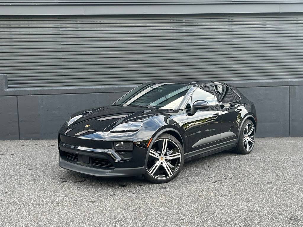 2024 Porsche Macan Electric 4 Electric — SUV — 8,604 mi — Newtown Square, PA