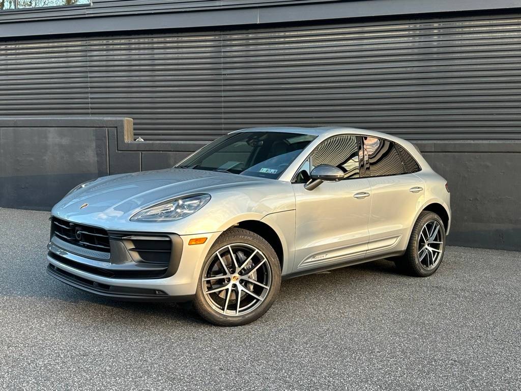 2025 Porsche Macan T — SUV — 6,266 mi — Newtown Square, PA