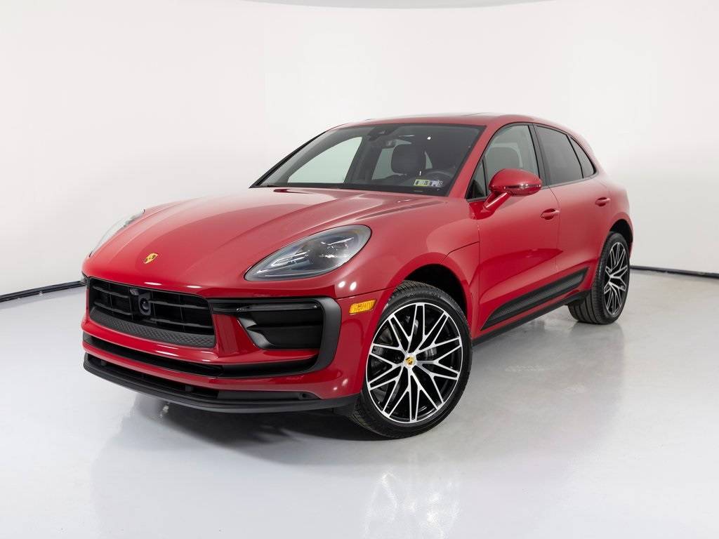2025 Porsche Macan Standard — SUV — 7,697 mi — Newtown Square, PA