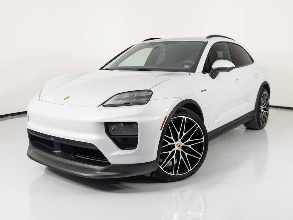 2024 Porsche Macan Electric 4 — SUV — 3,300 mi — Newtown Square, PA
