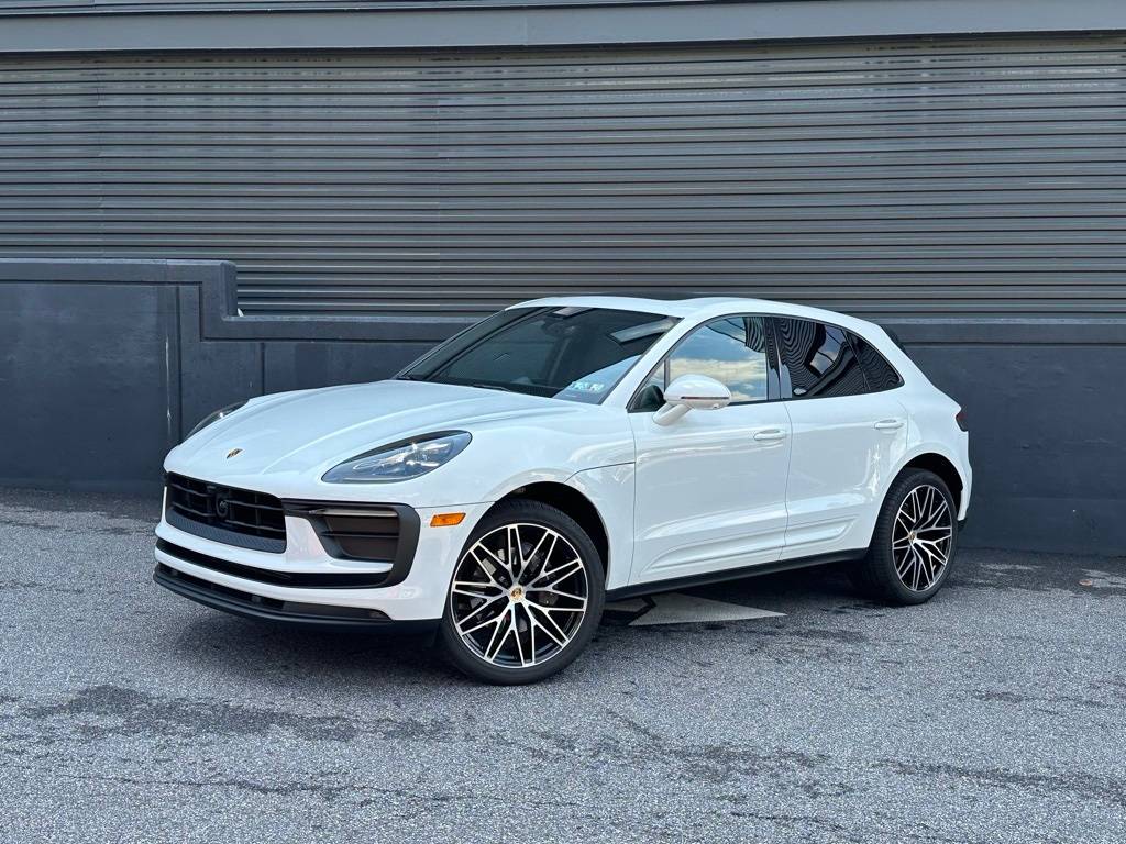 2025 Porsche Macan Standard — SUV — 8,909 mi — Newtown Square, PA