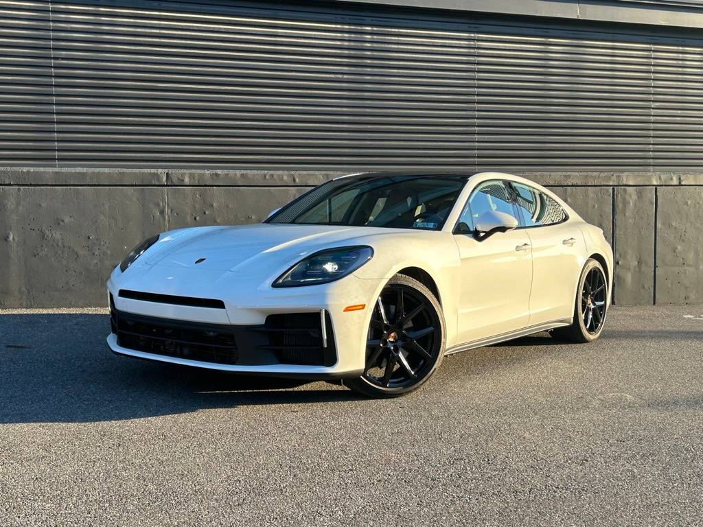 2025 Porsche Panamera 4 — Hatchback — 6,917 mi — Newtown Square, PA