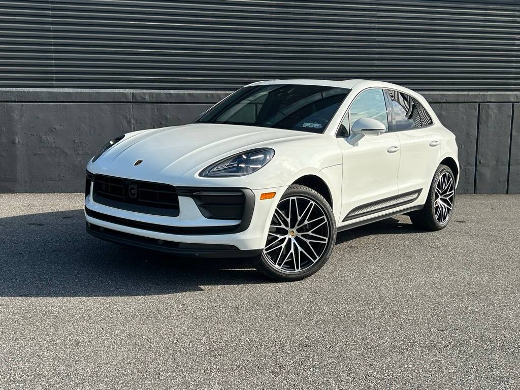 2025 Porsche Macan Macan — SUV — 6,925 mi — Newtown Square, PA