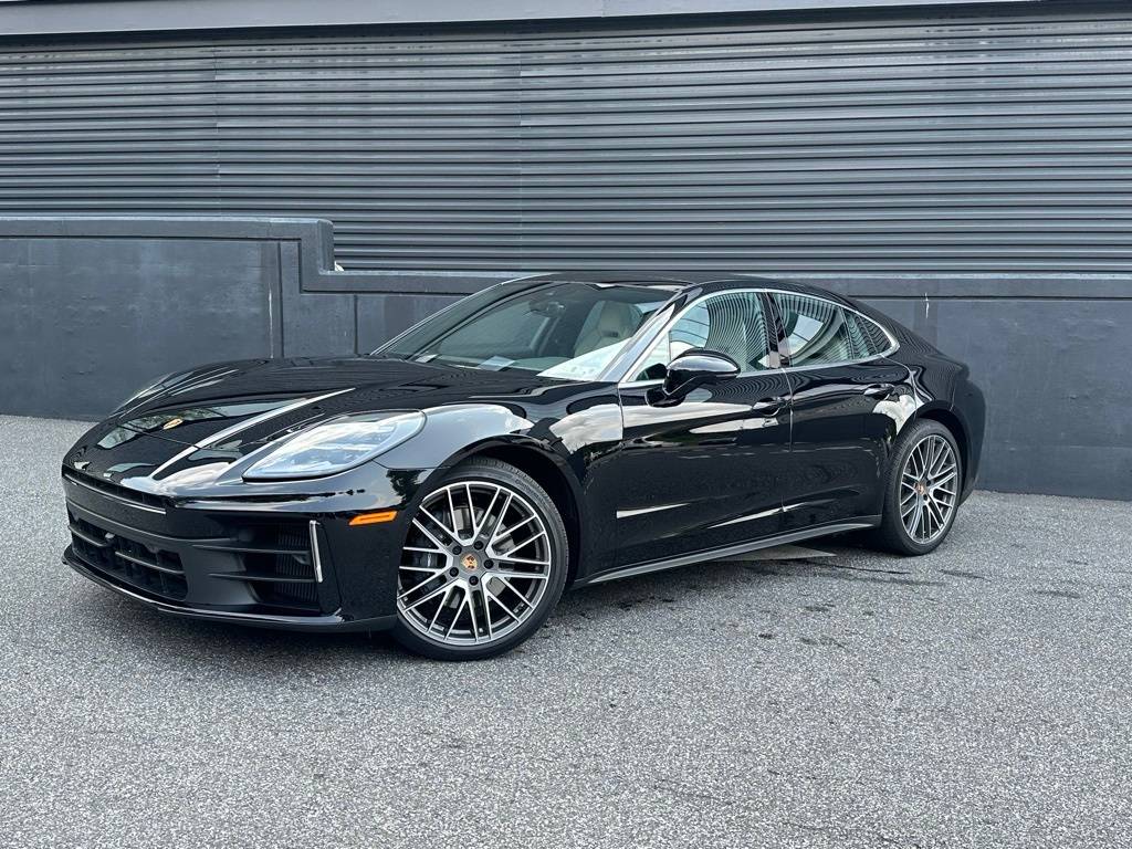 2025 Porsche Panamera 4 — Hatchback — 6,139 mi — Newtown Square, PA