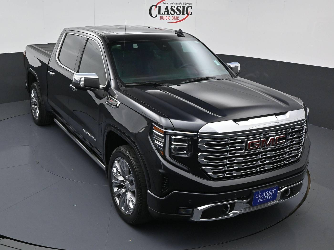 2023 GMC Sierra 1500 Denali — Pickup Truck — 10,643 mi — Houston, TX