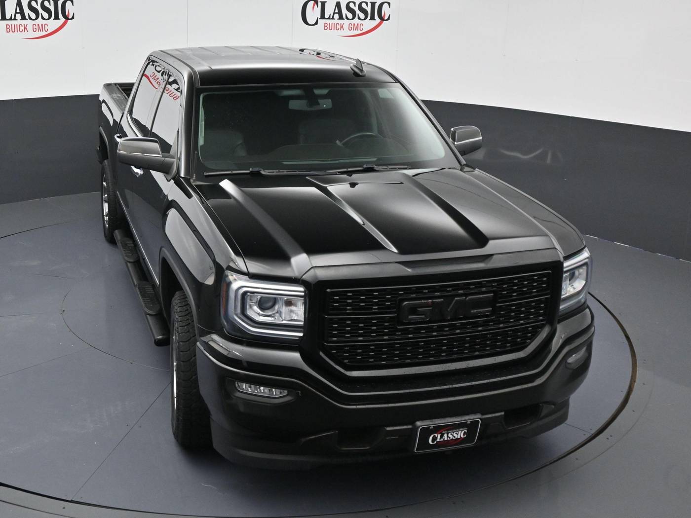 2018 GMC Sierra 1500 SLT — Pickup Truck — 54,502 mi — Houston, TX