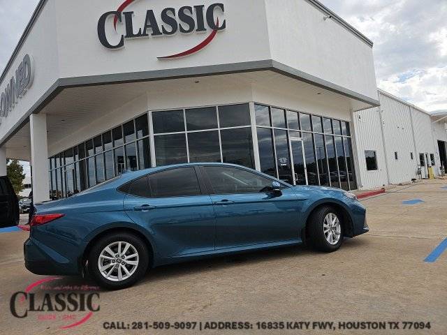 2025 Toyota Camry Hybrid LE — Sedan — 8,128 mi — Houston, TX