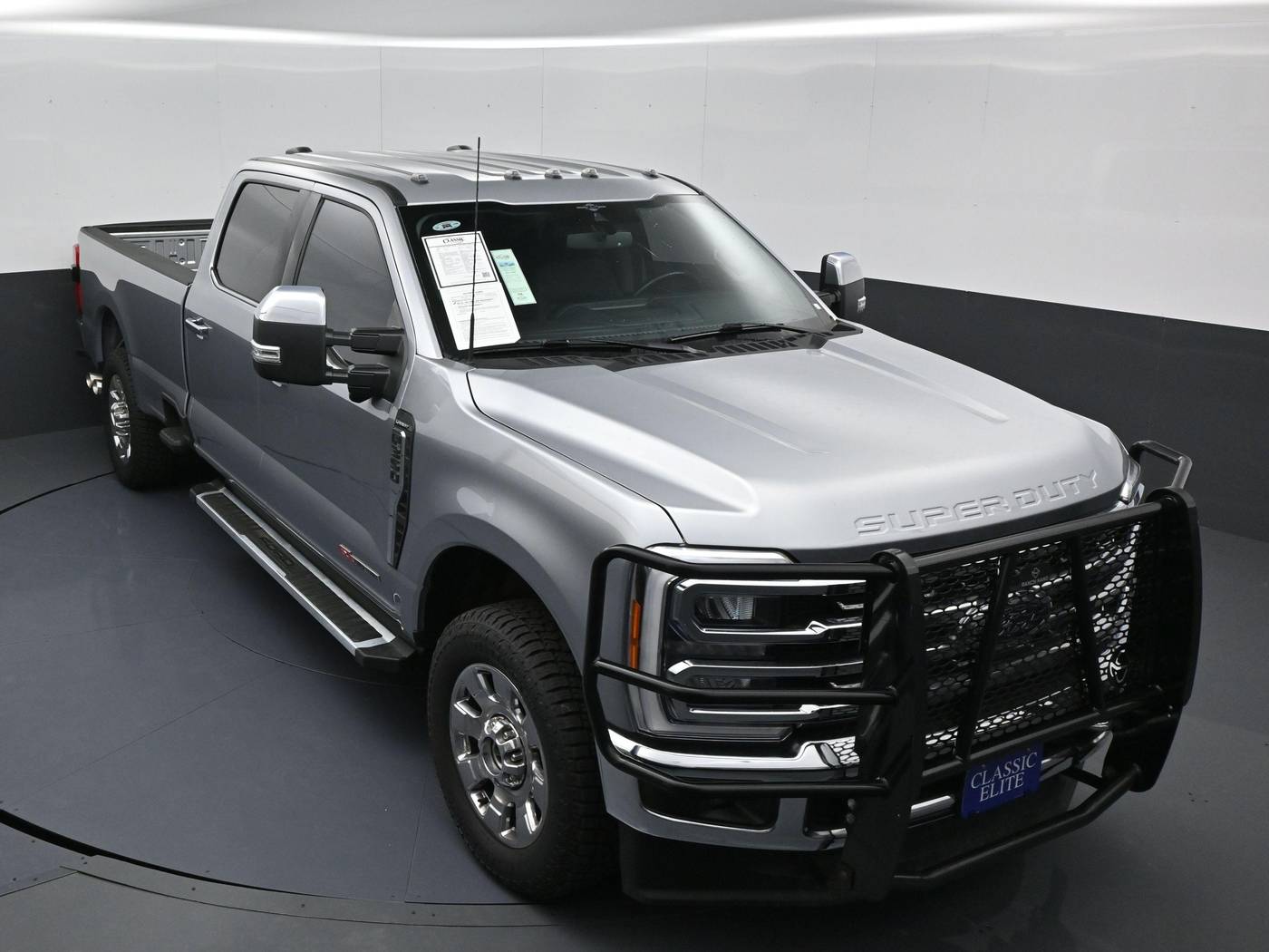 2023 Ford Super Duty F-350 LARIAT — Pickup Truck — 25,825 mi — Houston, TX