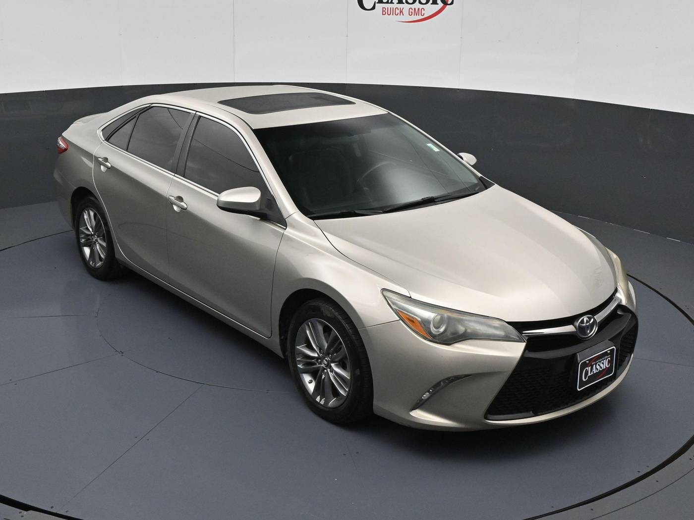 2017 Toyota Camry XLE — Sedan — 117,905 mi — Houston, TX