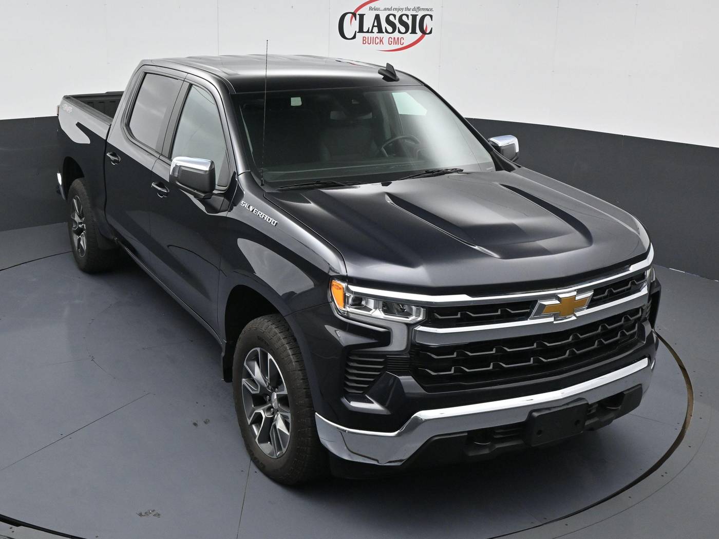 2023 Chevrolet Silverado 1500 LT — Pickup Truck — 18,650 mi — Houston, TX