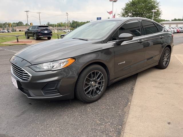 2019 Ford Fusion Hybrid SE — Sedan — 119,629 mi — Eau Claire, WI