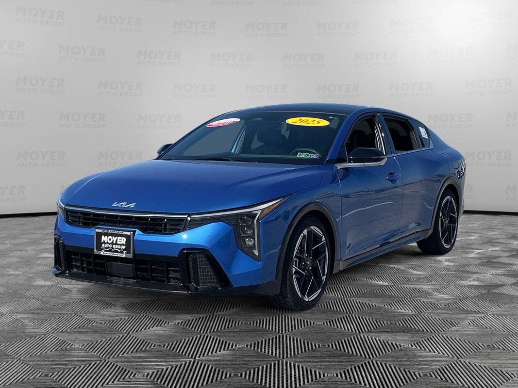 2025 Kia K4 GT-Line — Sedan — 1,984 mi — Lebanon, PA