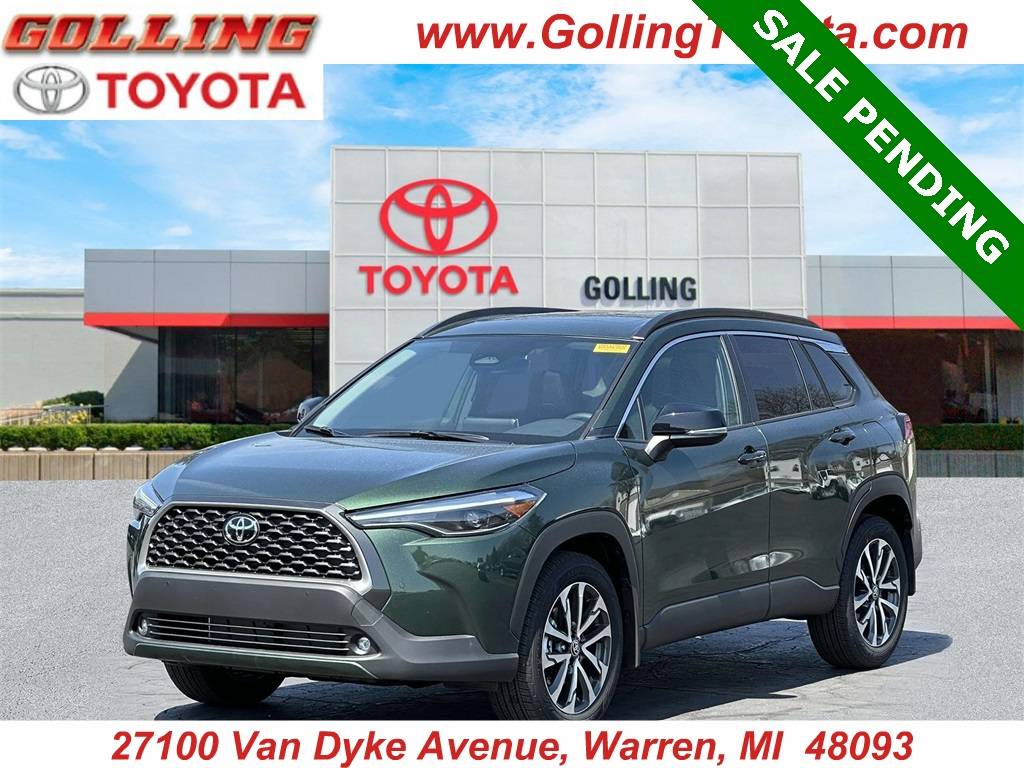 2025 Toyota Corolla Cross XLE — SUV — 421 mi — Warren, MI