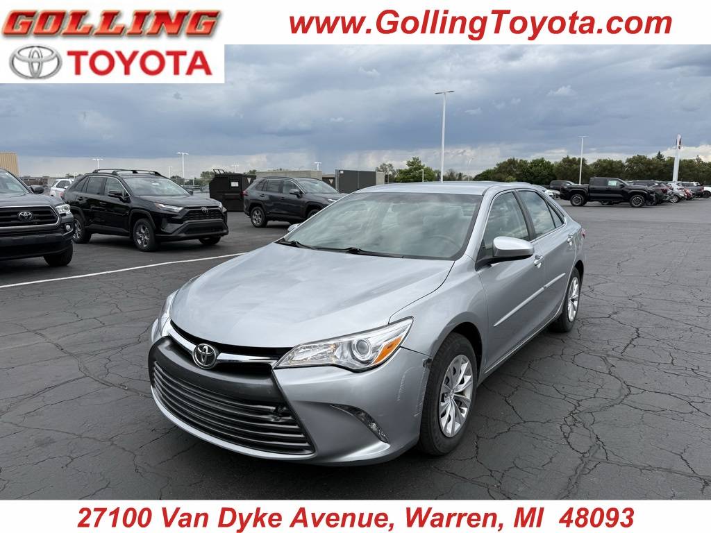 2017 Toyota Camry SE — Sedan — 34,644 mi — Warren, MI