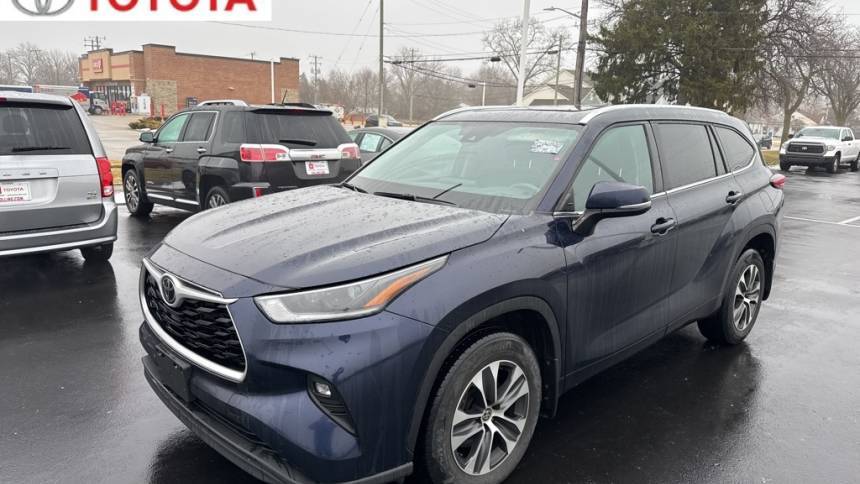 2021 Toyota Highlander XLE — SUV — 59,579 mi — Warren, MI