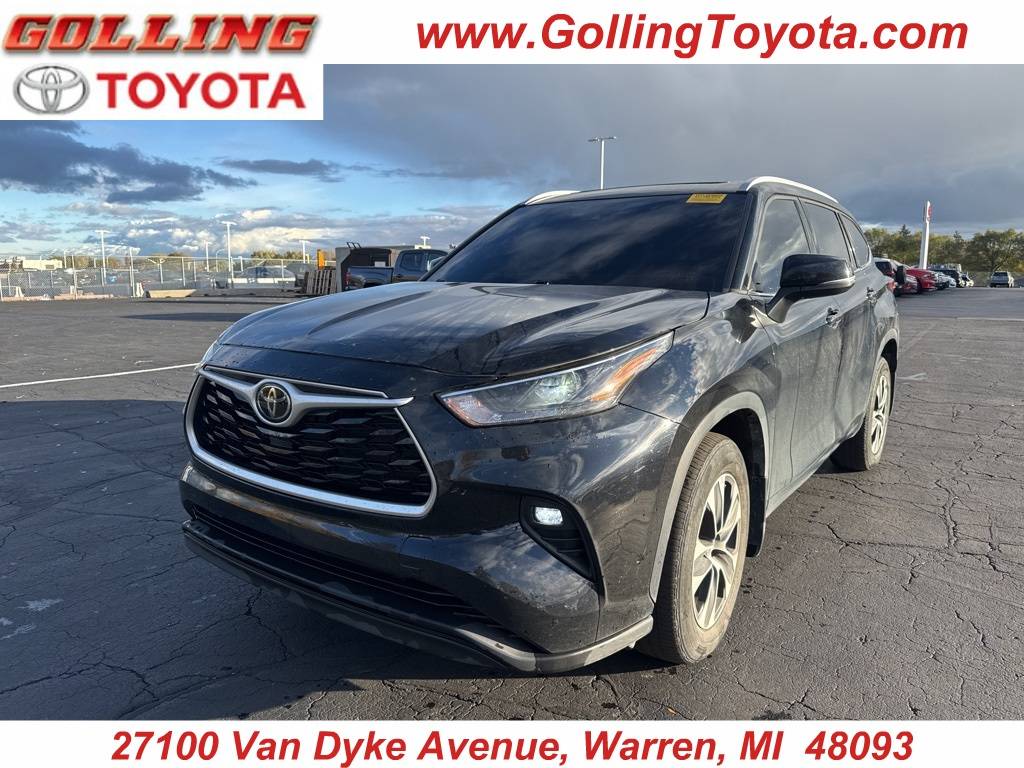 2022 Toyota Highlander XLE — SUV — 51,413 mi — Warren, MI