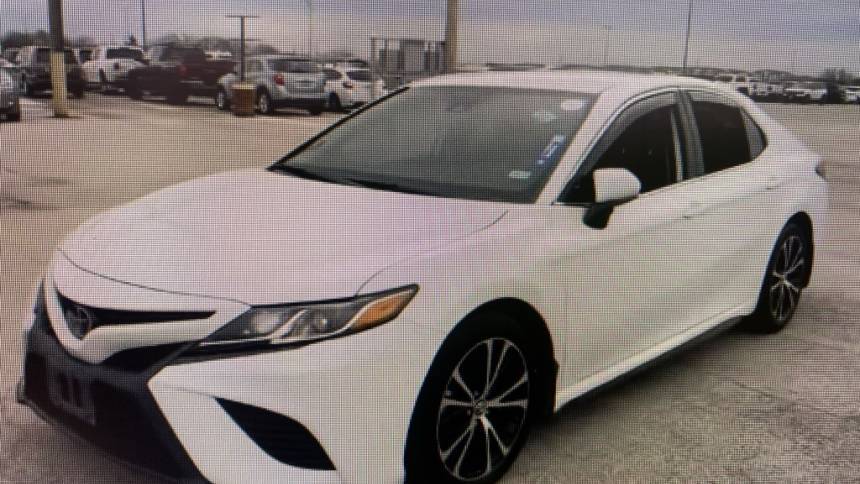 2019 Toyota Camry SE — Sedan — 43,097 mi — Austin, TX