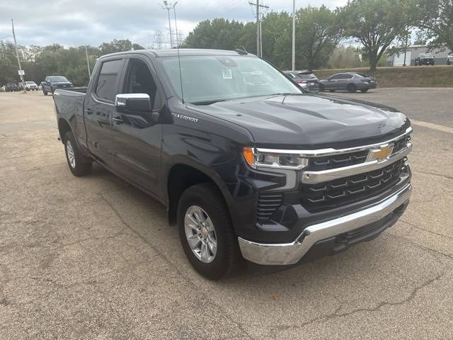 2023 Chevrolet Silverado 1500 LT — Pickup Truck — 33,325 mi — Pekin, IL