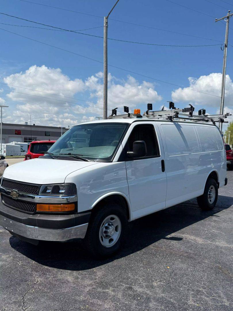 2016 Chevrolet Express Cargo Van Base — Cargo Van — 149,760 mi — Cudahy, WI