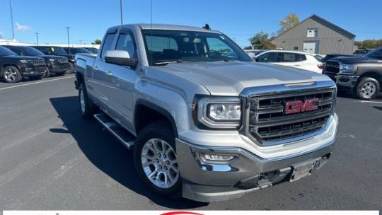 2017 GMC Sierra 1500 SLE — Pickup Truck — 53,679 mi — Oswego, NY