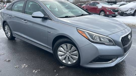 2016 Hyundai Sonata Hybrid SE — Sedan — 90,558 mi — Oswego, NY