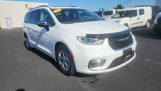 2023 Chrysler Pacifica Limited — Minivan — 46,997 mi — Oswego, NY