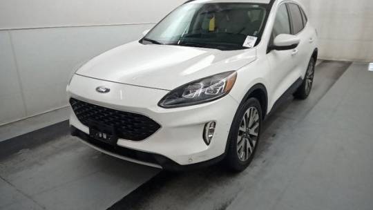 2020 Ford Escape Titanium — SUV — 28,401 mi — Spokane, WA